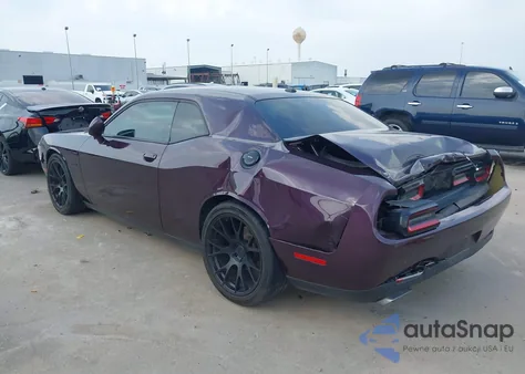 2021 Dodge Challenger R/T z USA, uszkodzony, nr VIN 2C3CDZBT2MH572917